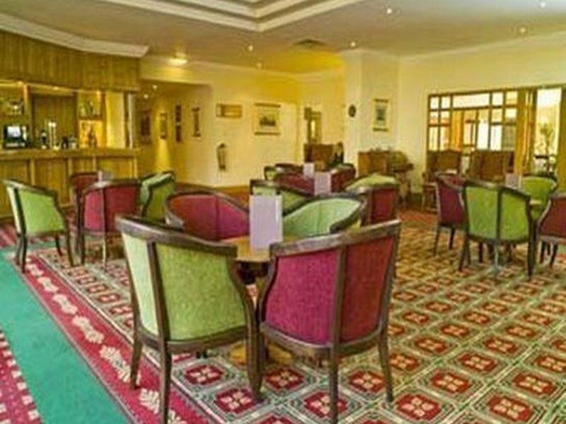 Urban Hotel غرانثام المطعم الصورة